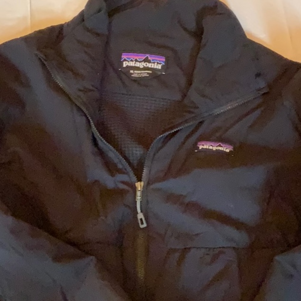 Patagonia light weight jacket full zip